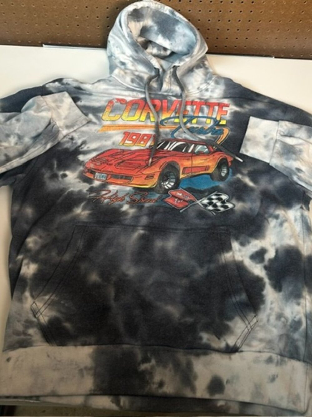 Chemistry Men’s 1981 Corvette Turbo Graphic Sweatshirt Hoodie Tie Dye Size Large